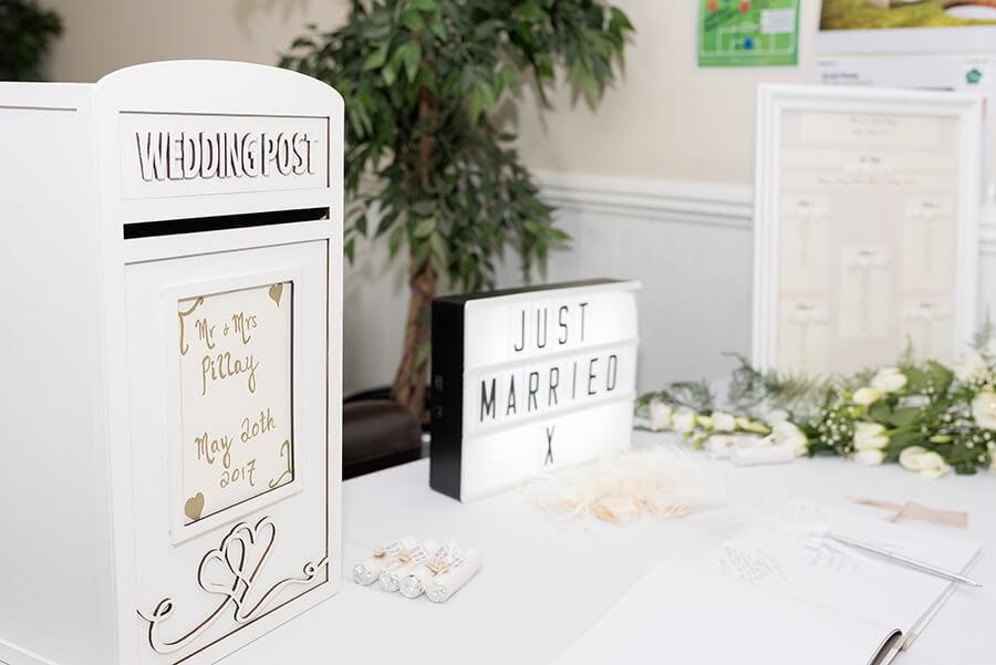 Roaming Band in London